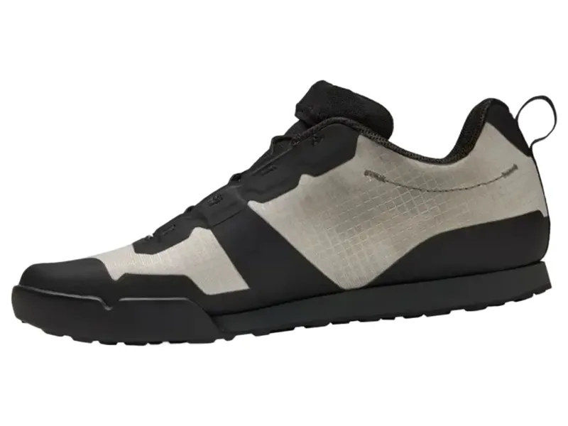 Giro Tracker Fastlace Flat Pedal Shoes in Grey-2