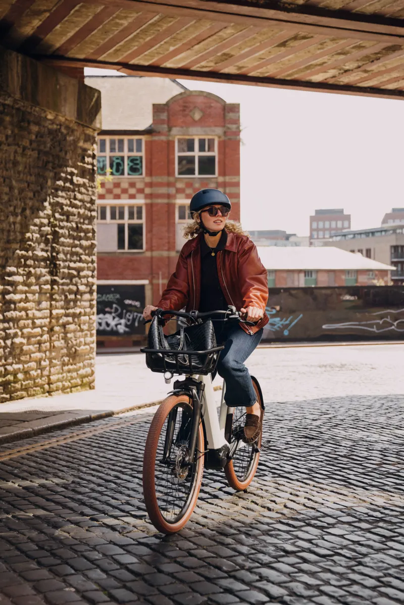 Liv Flourish E+ 2 City Electric Hybrid Bike 2027 in Mountain Air-10
