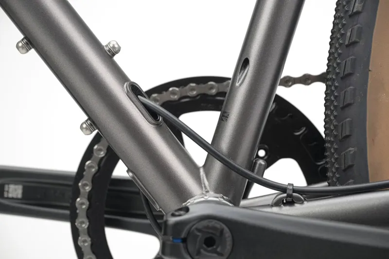 Genesis Croix De Fer 20 725 Gravel Bike 2027 in Greymiriquai-8