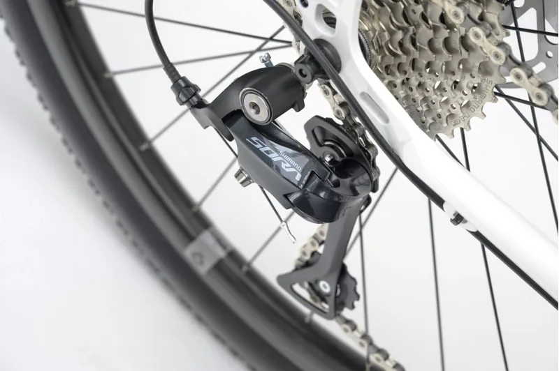 Genesis Croix De Fer 10 Gravel Bike 2026 in Whitehouse Family-8