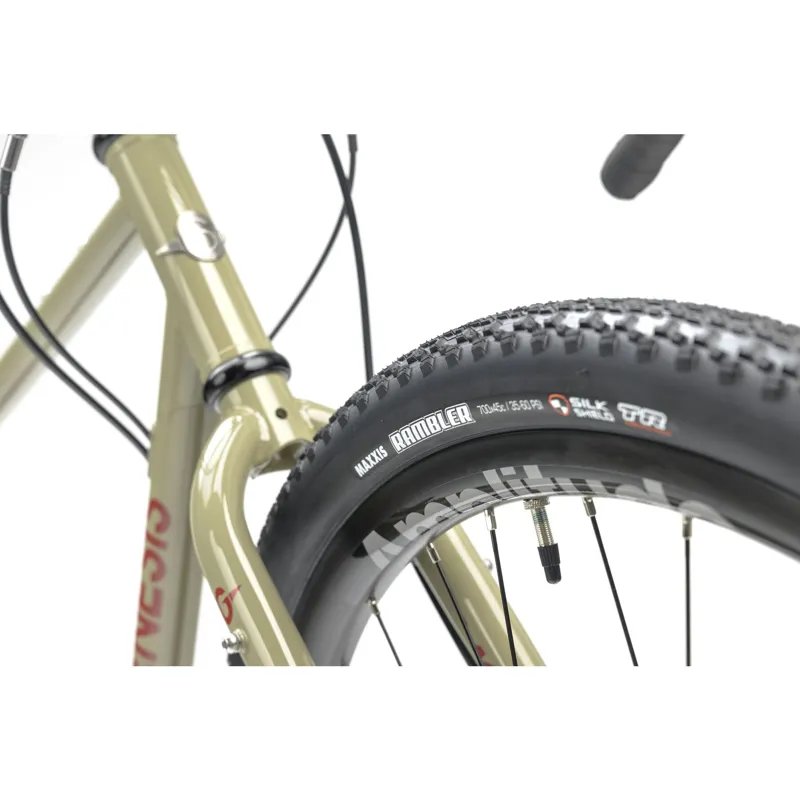 Genesis Croix De Fer 20 Gravel Bike 2026 in Pavement-4