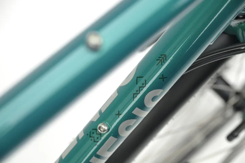 Genesis Tour De Fer 20 Touring Bike 2027 in Sterling Gloss-7