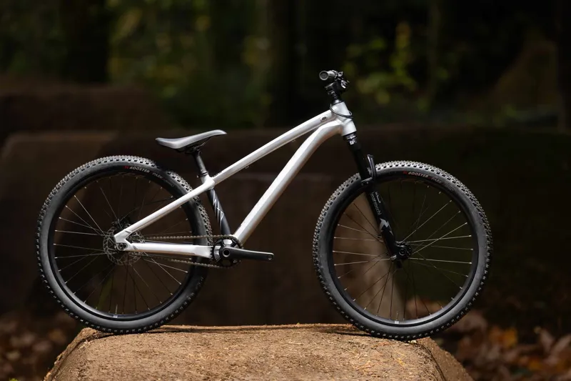 Giant STP 26 Jump Bike 2026 in Quicksilver-6