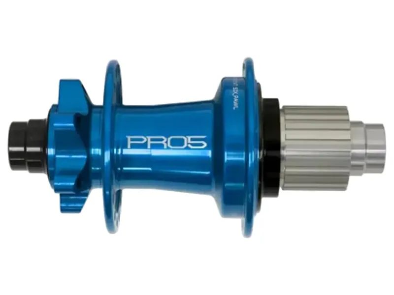 Hope Pro 5 28H 6-Bolt Rear Hub 142mm x 12mm in Blue