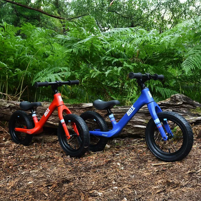 Hoy Weee 12 inch wheel Balance Bike 2027 in Blue-9