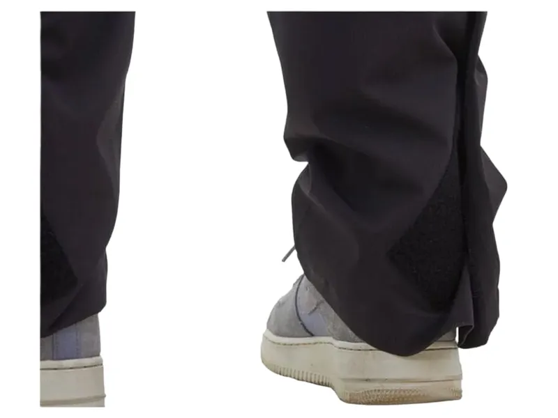 Hump Unisex Reflect Waterproof Overtrousers in Black-5