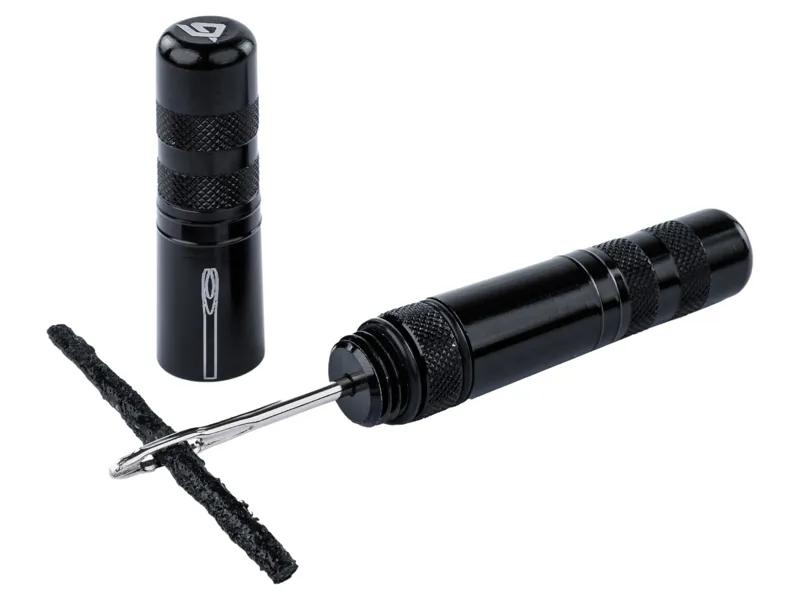 Hutchinson Plugs Kit for Tubeless Tyres with Tool