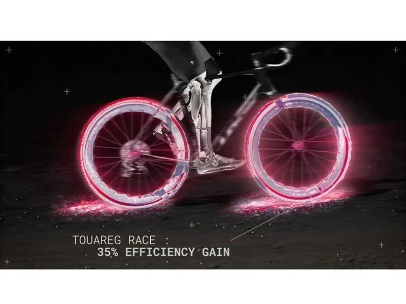 Hutchinson Touareg Race Gravel Tyre in Black-5