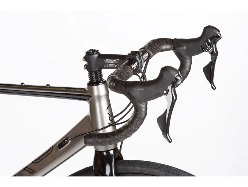 Orro Terra 105 Disc Gravel Bike 2023 in Silver-2