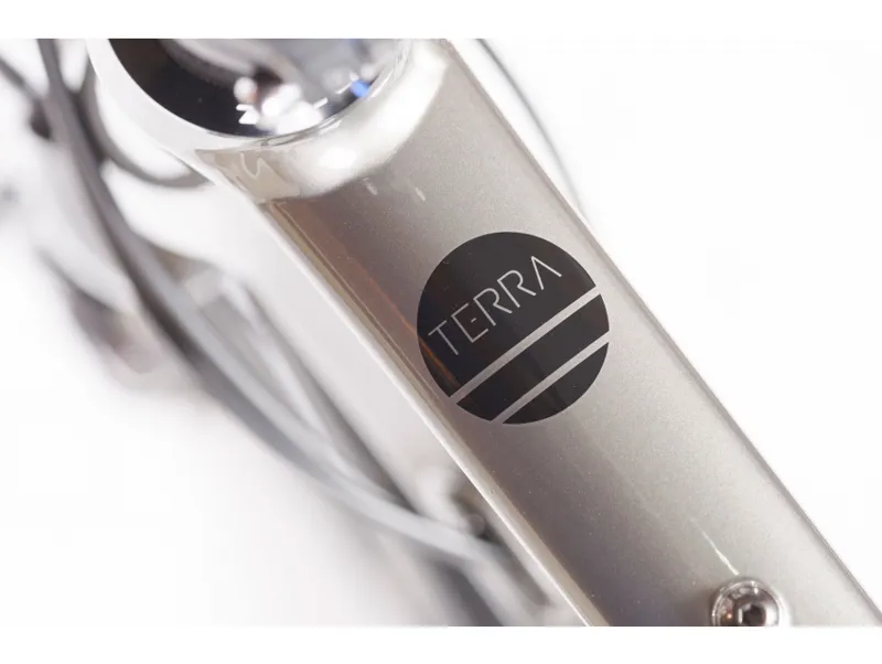 Orro Terra 105 Disc Gravel Bike 2023 in Silver-3