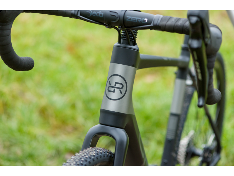 Orro Terra C R7100 105 RR9 Disc Carbon Gravel Bike 2023 in Matt Black Snowdonia Slate-3