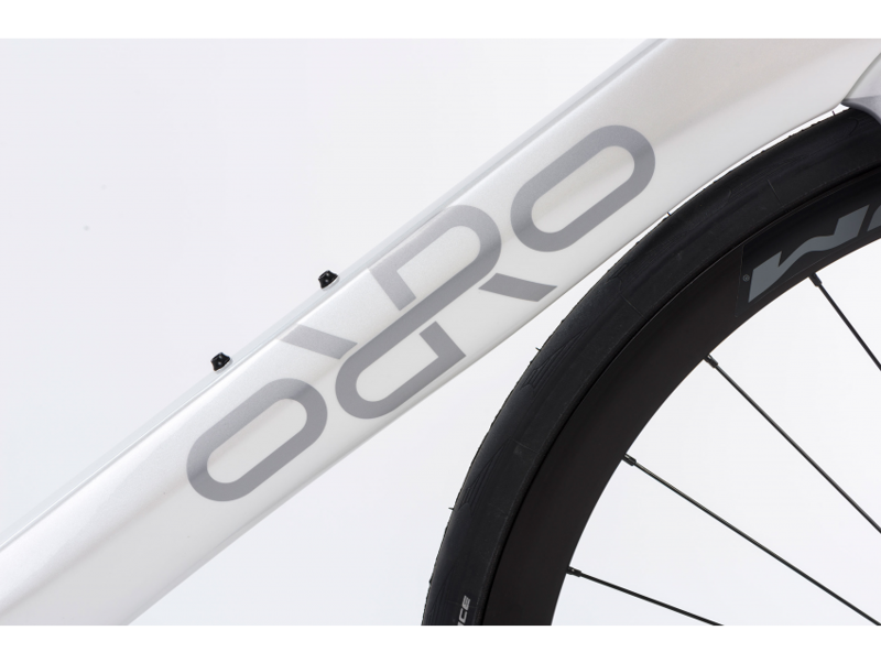 ORRO Venturi Evo 105 Road Bike 2023 in White Silver-2