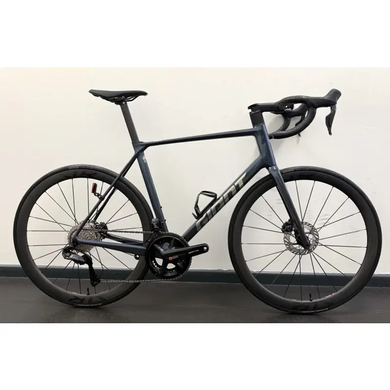 Balfes Bikes EX DISPLAY Giant TCR Advanced Pro 0 Di2 Road Bike Size Large 2025 in Ocean Twilight | Free postage over £30, £10 off first order, price match & 0% finance.
