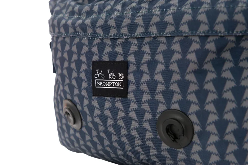 Brompton Liberty Backpack M Jonathan Print in Navy-3