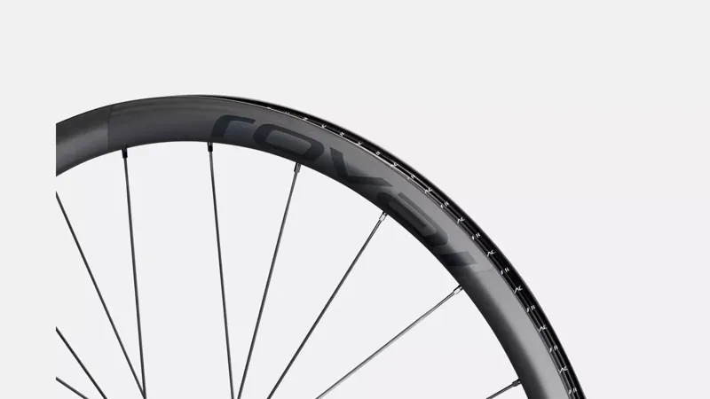 Roval Alpinist CL HG Carbon Wheelset in Black 700c-1