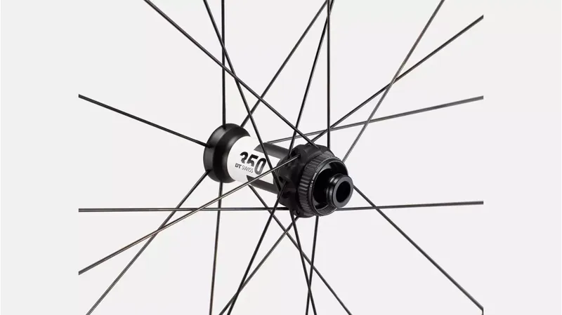 Roval Alpinist CL II Wheels in Carbon/ Black 700c-3