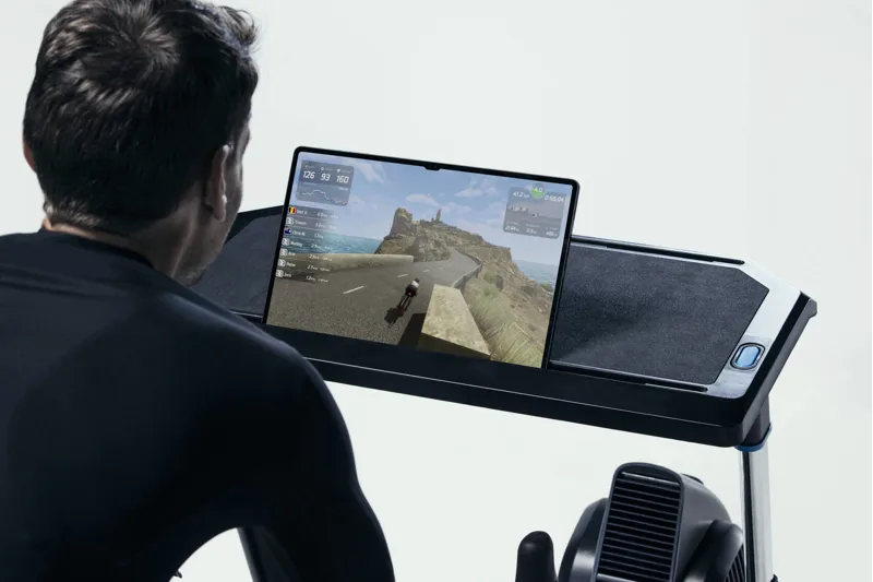 Wahoo KICKR BIKE V2 With Wi-Fi -3