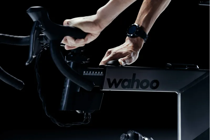 Wahoo KICKR BIKE V2 With Wi-Fi -5