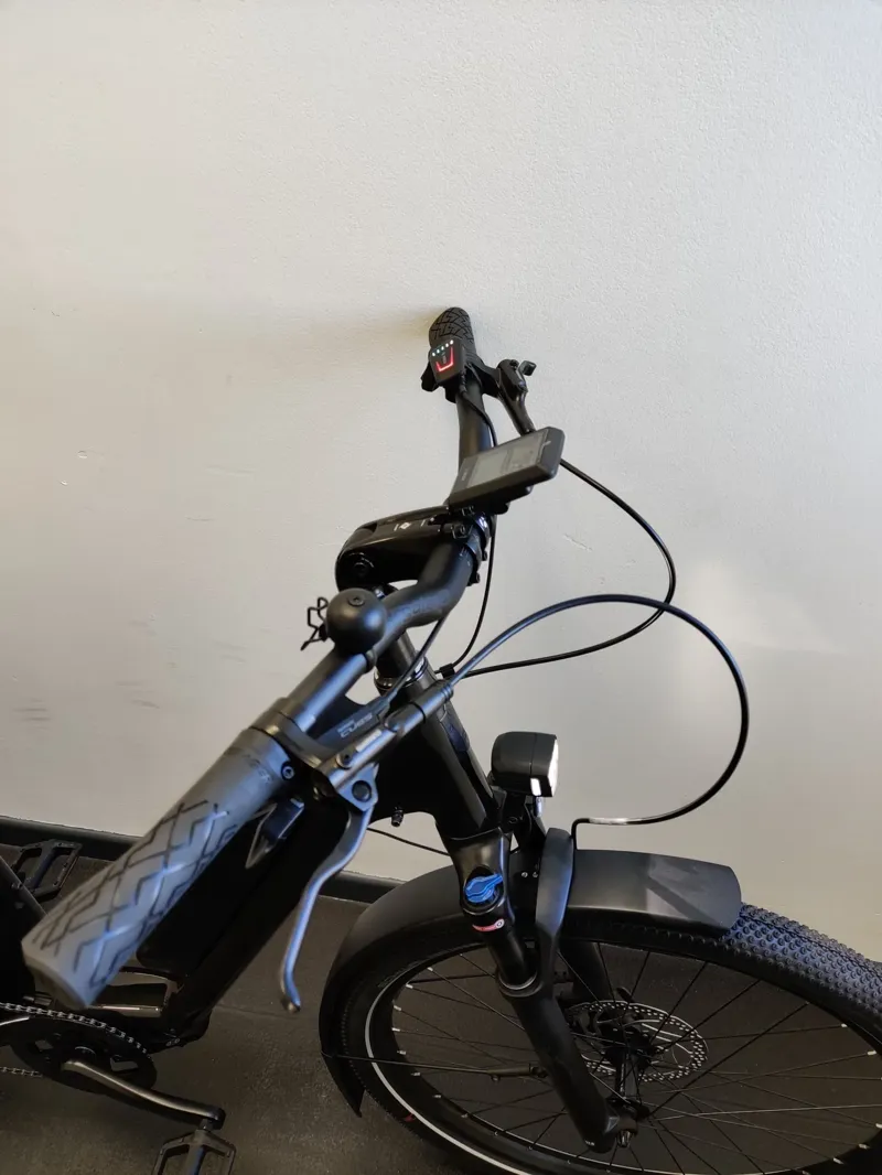 EX DISPLAY Diamant Zing Trip Core Lowstep 400wh Electric Hybrid Bike Small 2026 in Velvet Black-3