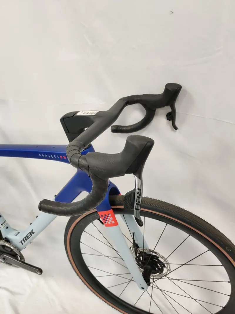 EX DISPLAY Trek Checkmate SLR 8 AXS Gravel Bike Size ML 2025 in Matte Hex Blue Plasma Grey-2