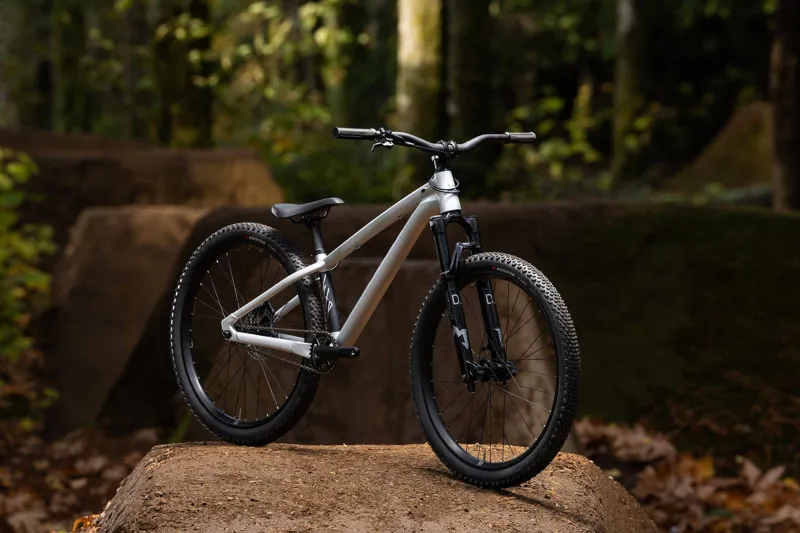 Giant STP 26 Jump Bike 2026 in Quicksilver-7