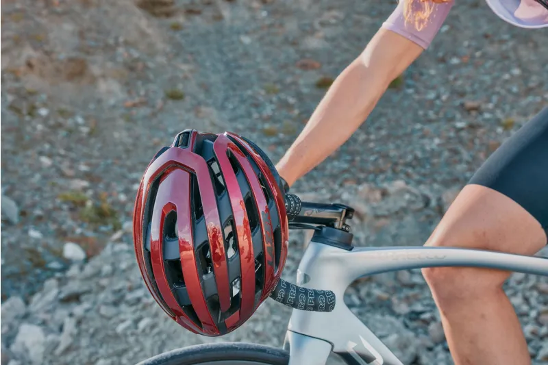 Lazer Z1 KinetiCore Helmet in Metallic Red-5