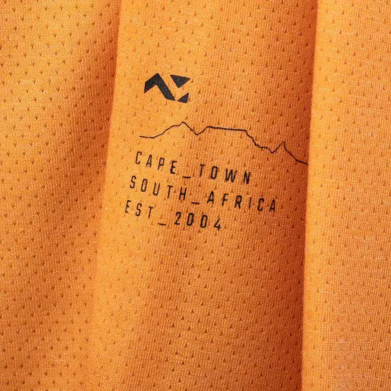 Leatt Endurance 2.0 Mountain Bike Short Sleeve Jersey in Lager Yellow-2