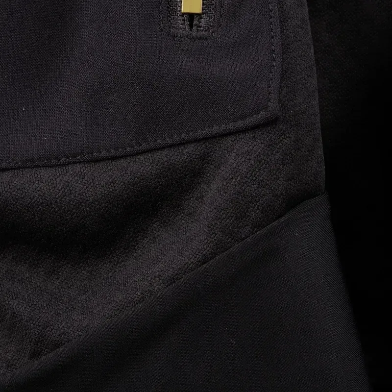 Leatt Endurance 3.0 Long Sleeve Mountain Bike Jersey in Black-3