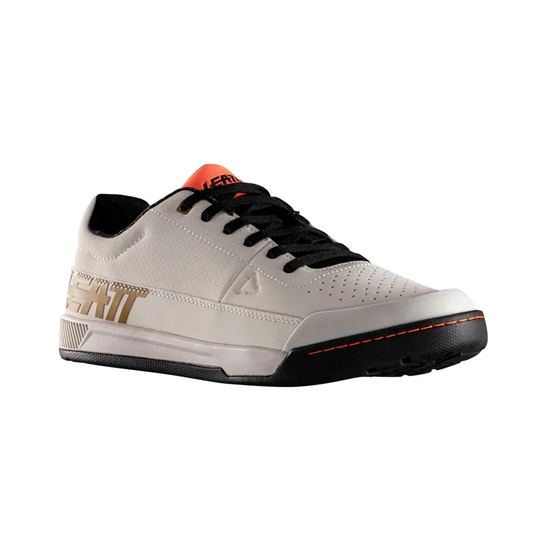 Leatt 2.0 Flat Shoe in Cream White-5