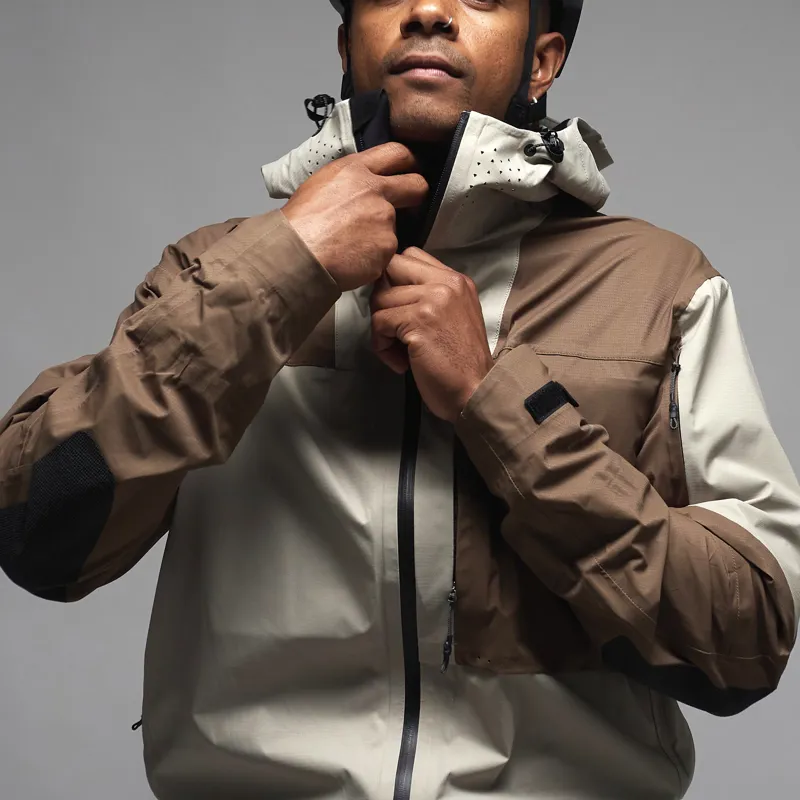 Leatt HydraDri 5.0 Mountain Bike Jacket in Loam Brown-2