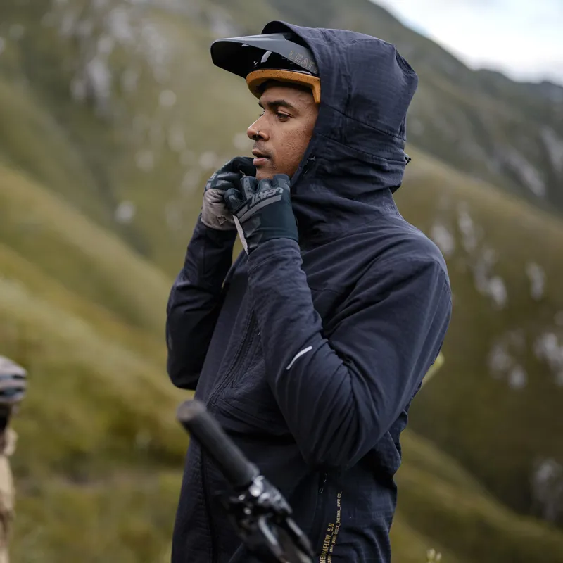 Leatt MTB ThermaFlow 5.0 Jacket in Black-3