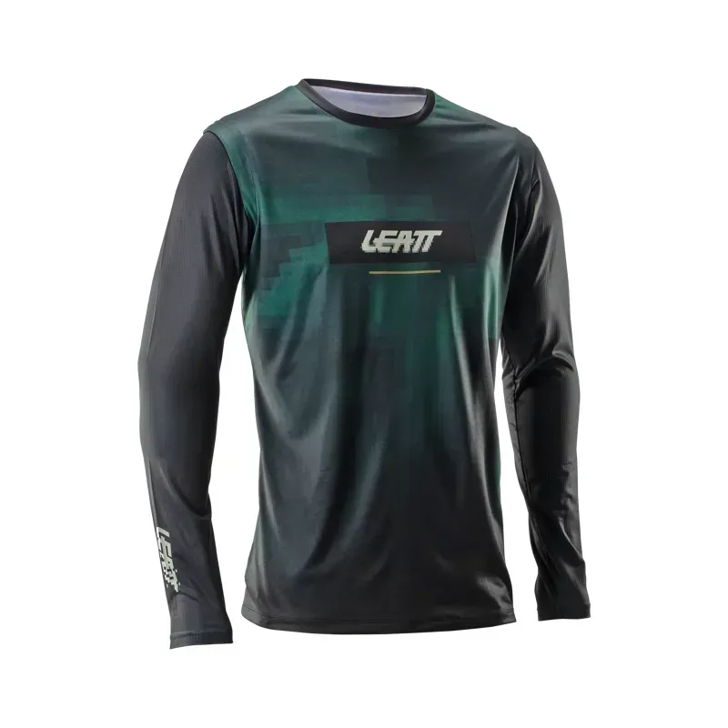 Leatt 1.0 MTB Ride Kit in Szymon Godziek-1