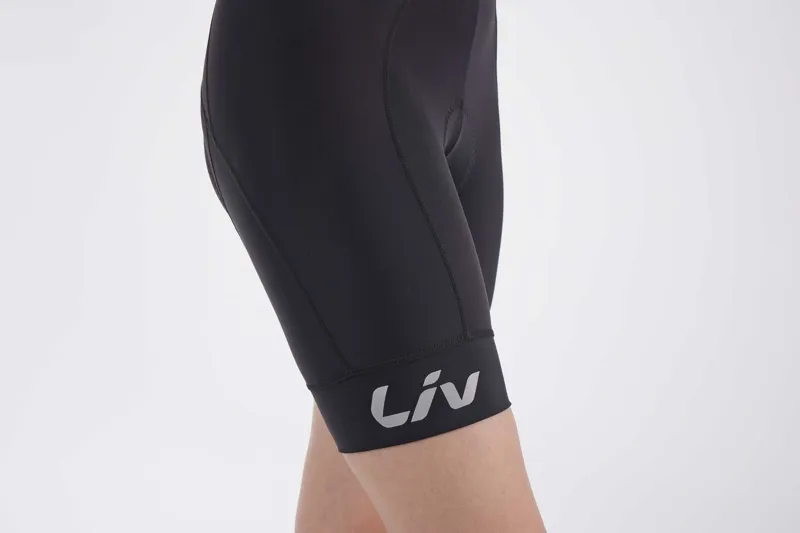 Liv Mossa Shorts in Black-2