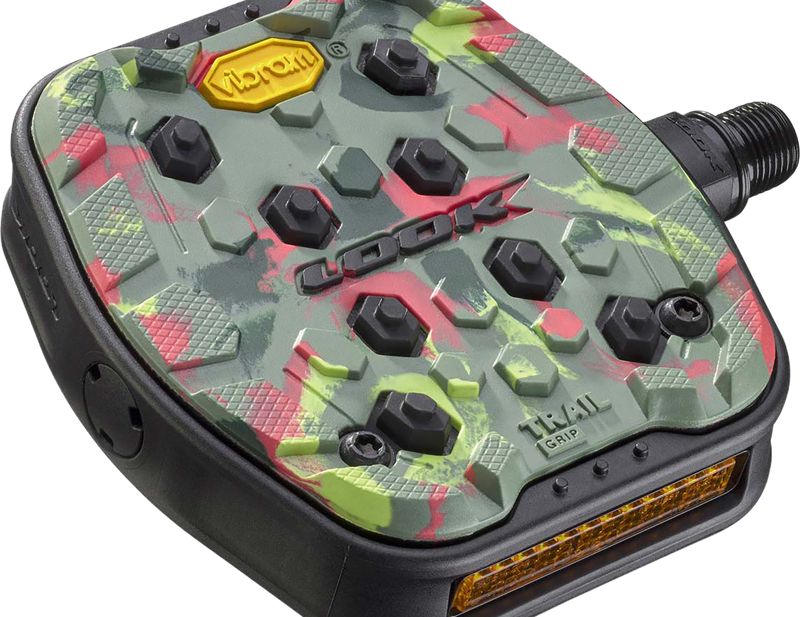 Trail Grip Flat Camo Pedals