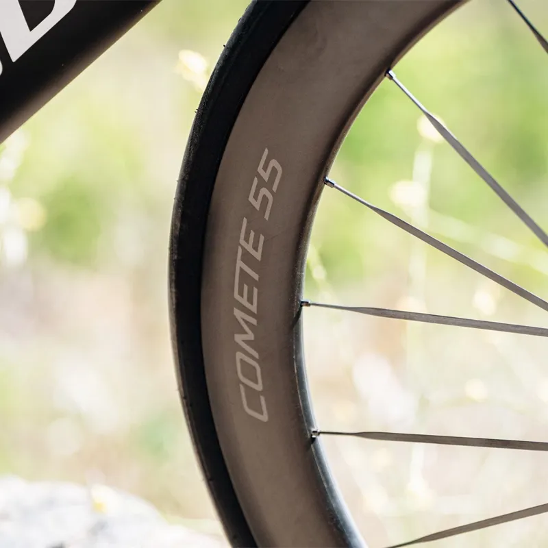 Mavic Comete 55 C/Lock Carbon Ceramic Disc XDR Rear Wheel in Black-6