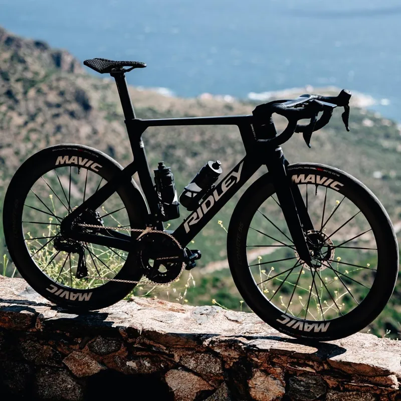 Mavic Comete 55 C/Lock Carbon Ceramic Disc N3W Rear Wheel in Black-7