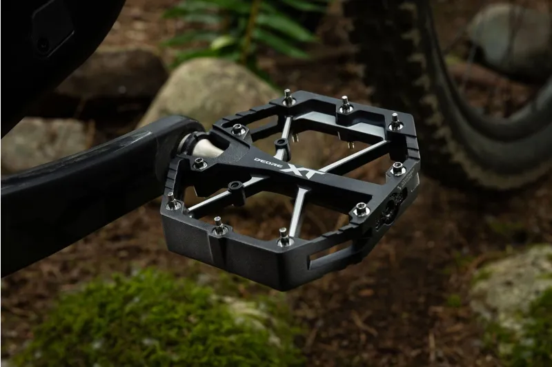 Shimano PD-M8240 Deore XT MTB Flat Pedals in Black-5