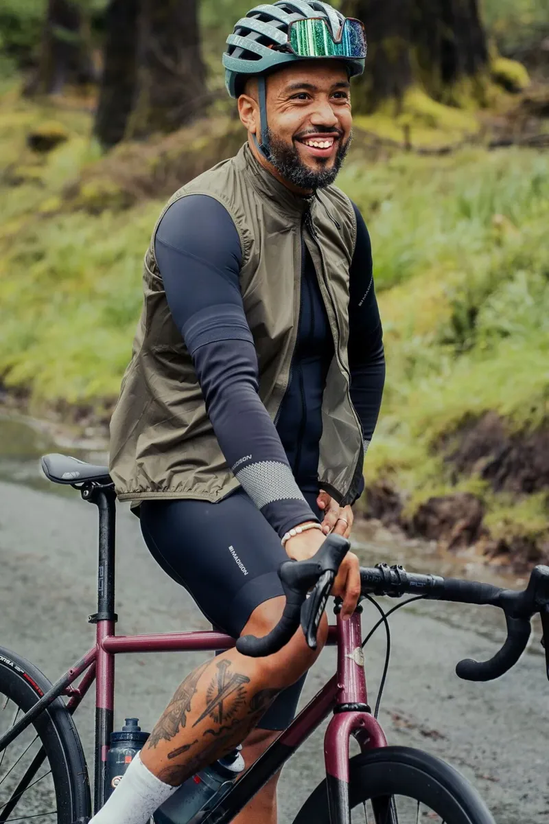 Madison Flux EIT Pad Lycra Bib Shorts in Black-2