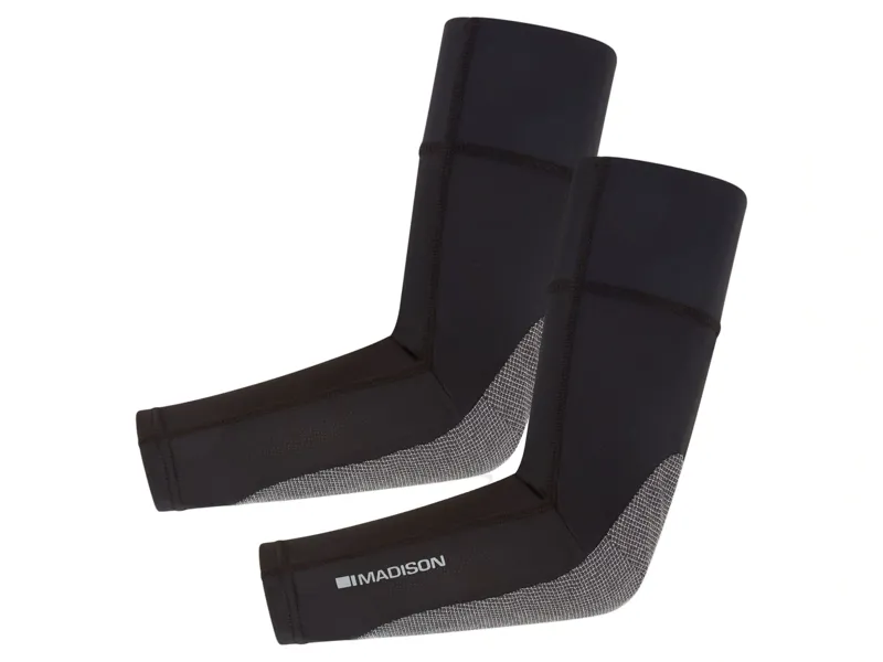 Madison Flux Ultra Light Level 1 Rheon Elbow Pad Set in Black