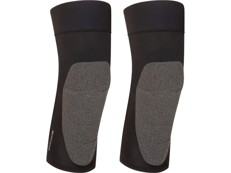 Madison Flux Ultra Light Level 1 RHEON Knee Pad Set in Black