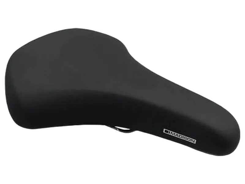Madison Freewheel U300 202 mm x 268 mm Saddle in Black