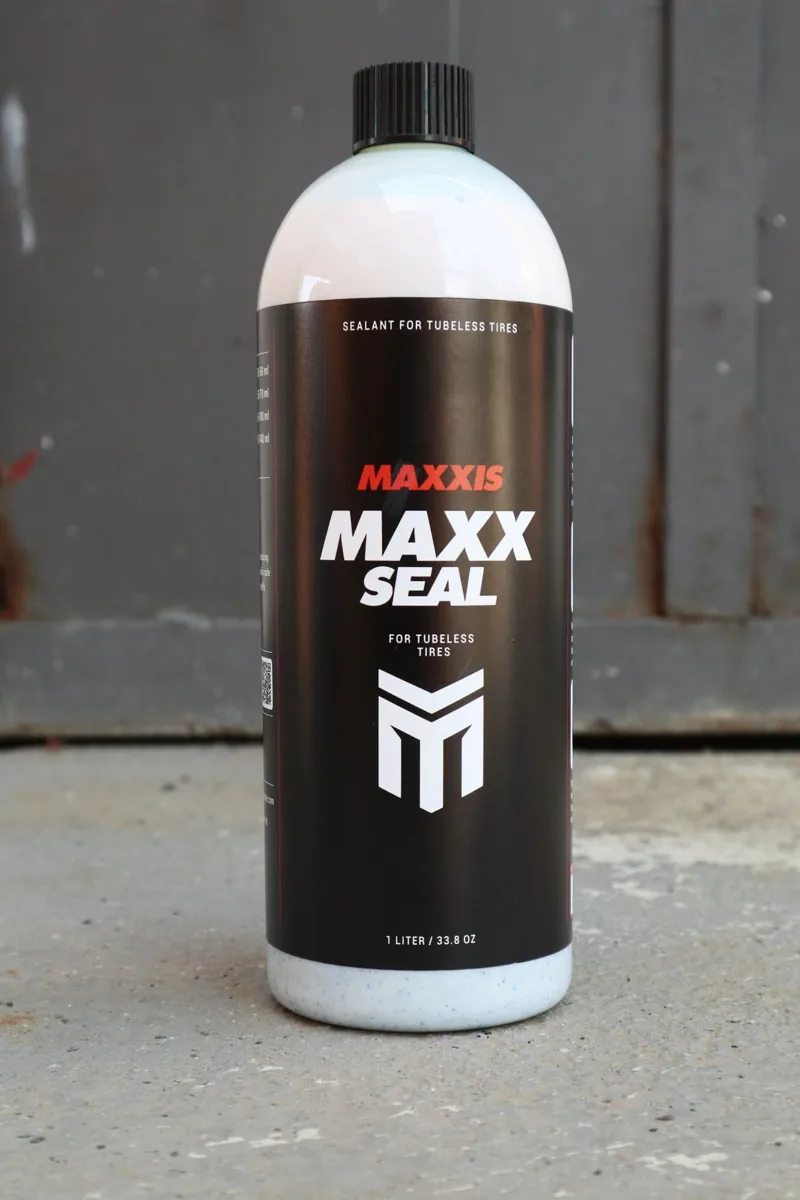 Maxxis Maxx Seal Tubeless Sealant 1000ml-1