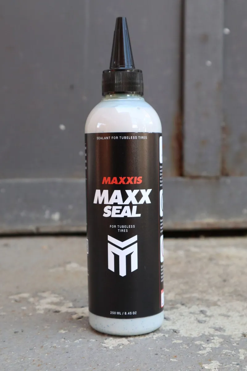Maxxis Maxx Seal Tubeless Sealant 250ml-1
