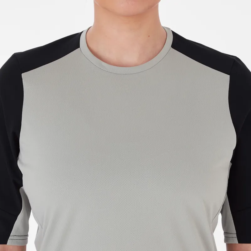 Madison Flux Trail Women's Short Sleeve Jersey in Magnesium Grey-4