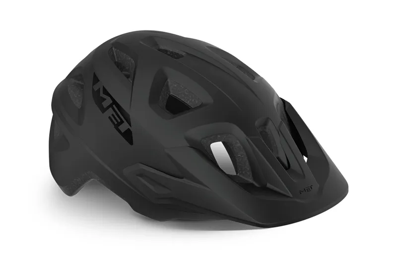 MET Echo Helmet in Matt Black