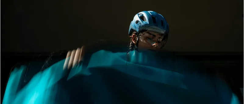 MET Intercity MIPS Helmet in Blue Metallic-4