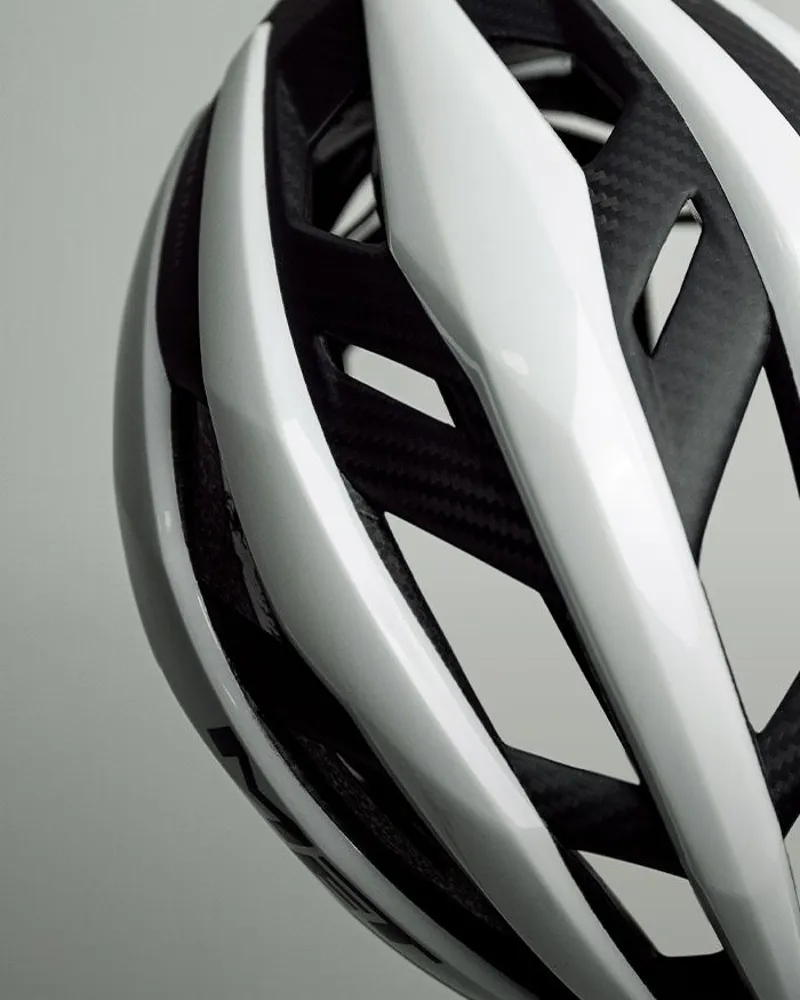 Met Trenta 3K Carbon MIPS Helmet in White-5