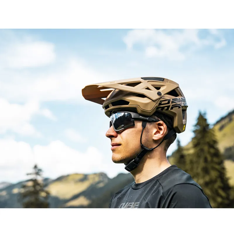 Mavic DeeMax Pro MIPS Helmet in Sand-4