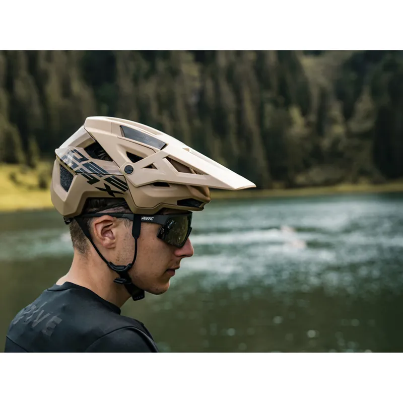 Mavic DeeMax Pro MIPS Helmet in Sand-5