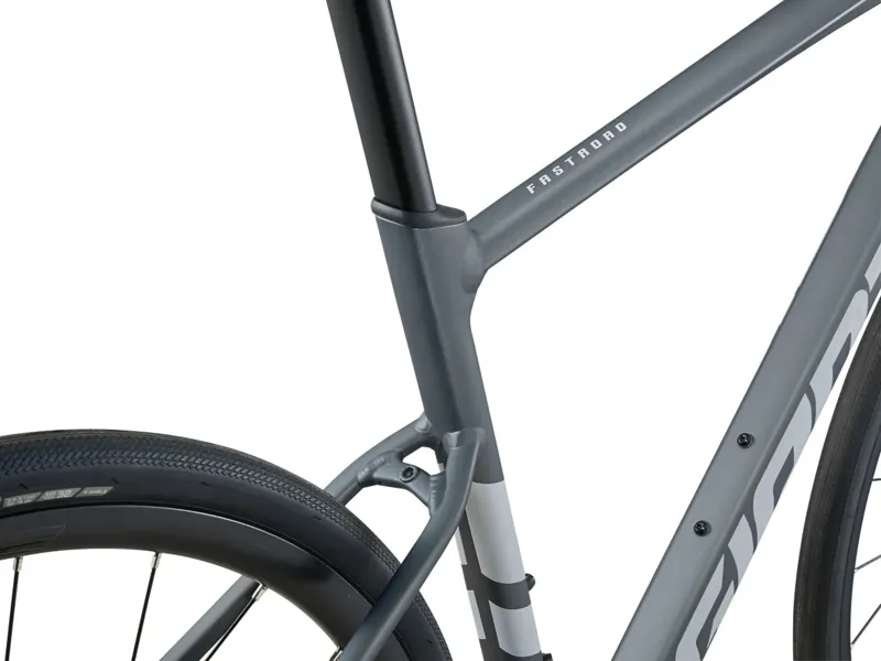 EX DEMO Giant FastRoad 2 Hybrid Bike Medium 2025 in Charcoal-3